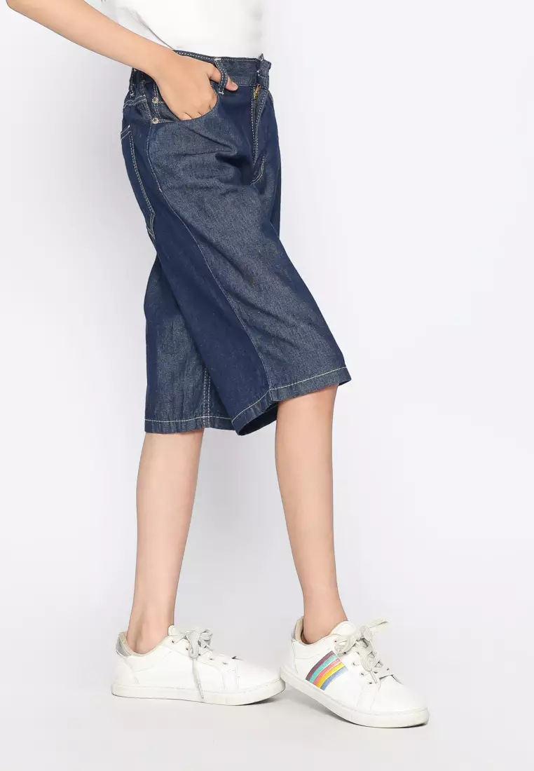 Celana Pendek Anak Perempuan Jeans Raw Blue With Model - CHEERS