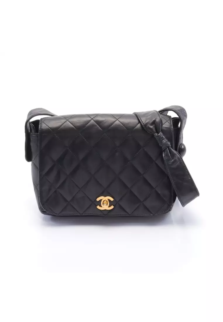 coco chanel black handbag