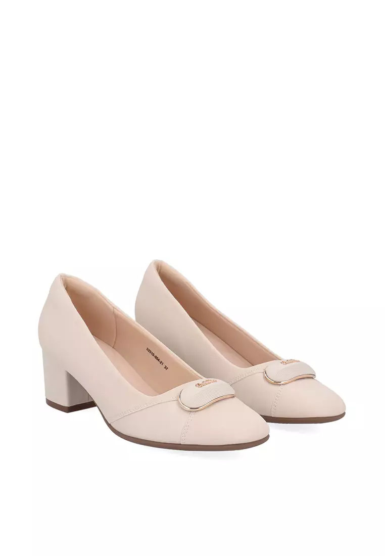 Beige CR Vera Square-Toe Sleek Pumps