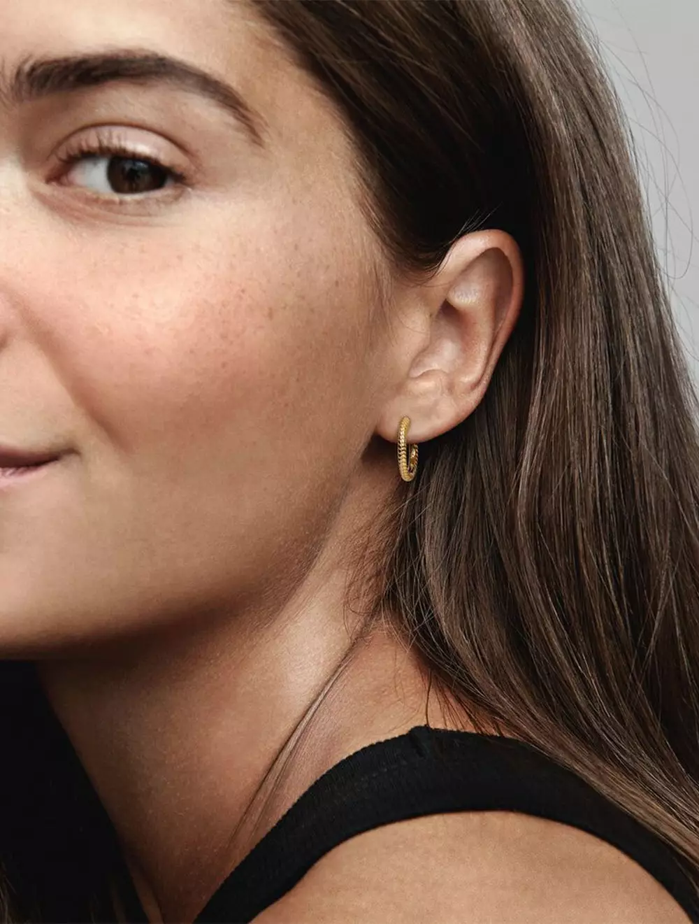 Snake chain pattern 14k gold-plated hoop earrings