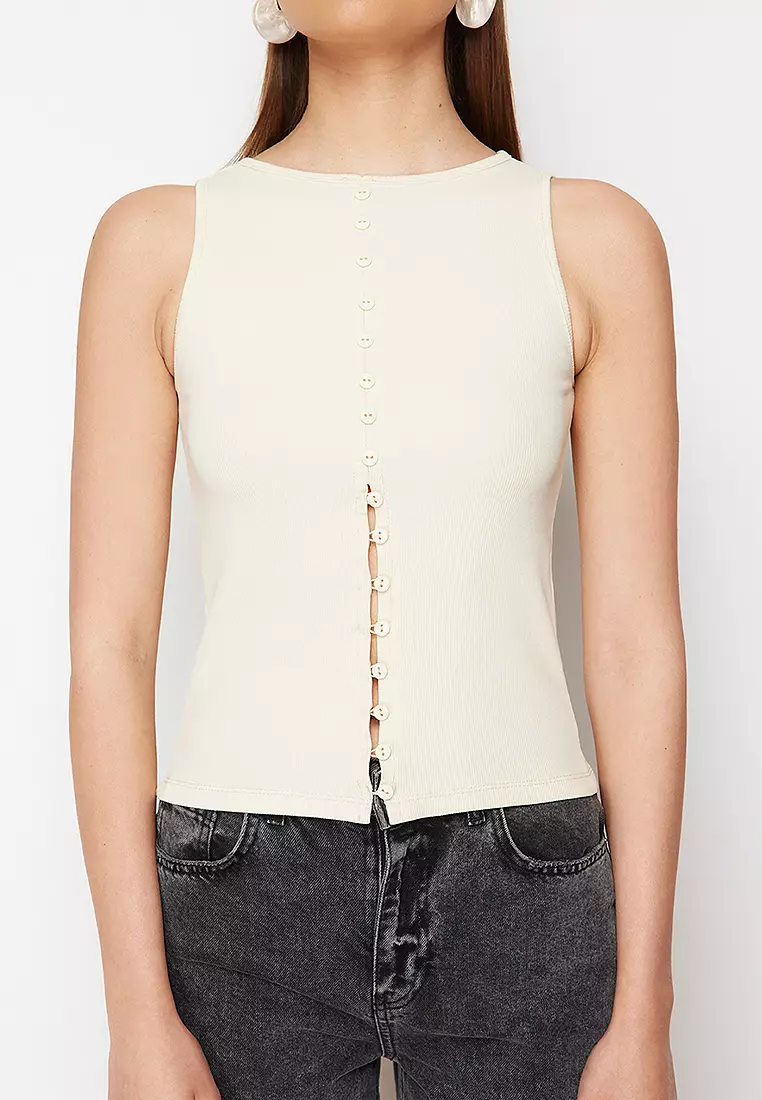Buttoned Fitted Ribbed Flexible Knitted Top