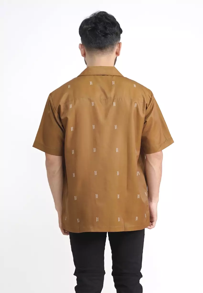 Tiento Kemeja Pakaian Pria Baju Kasual Atasan Lengan Pendek Motif Simpel Eunoia