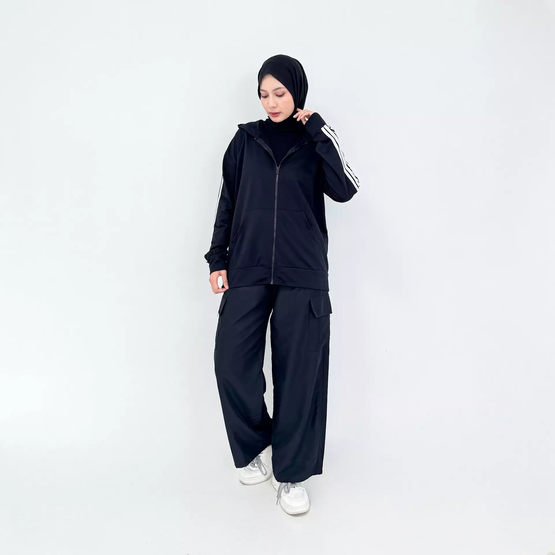 Set Sporty Cargo Alia HITAM Setelan Olahraga Jacket