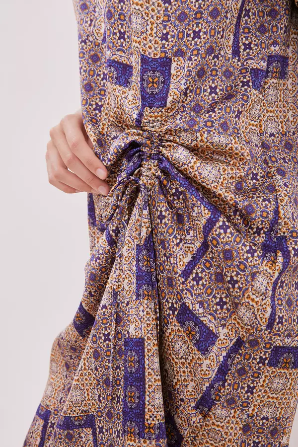 MINIMAL - Malika - Dress Serut Motif Tenun Bunga - Navy Warna Navy