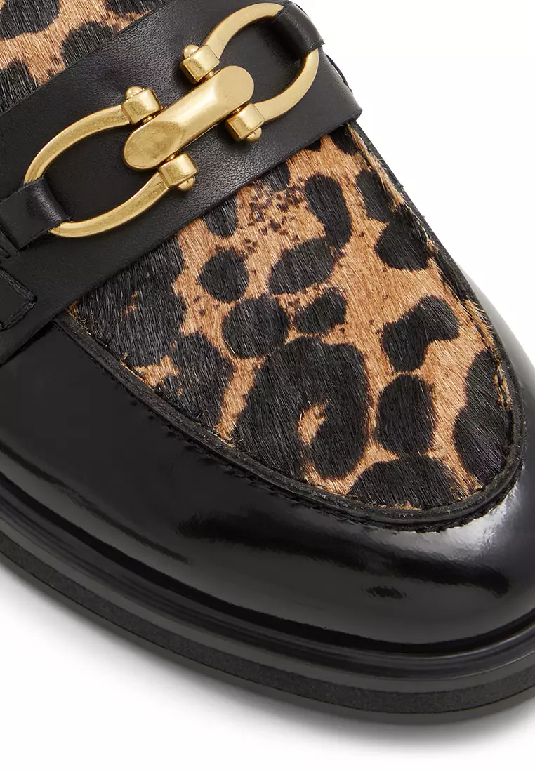Bissom Loafers