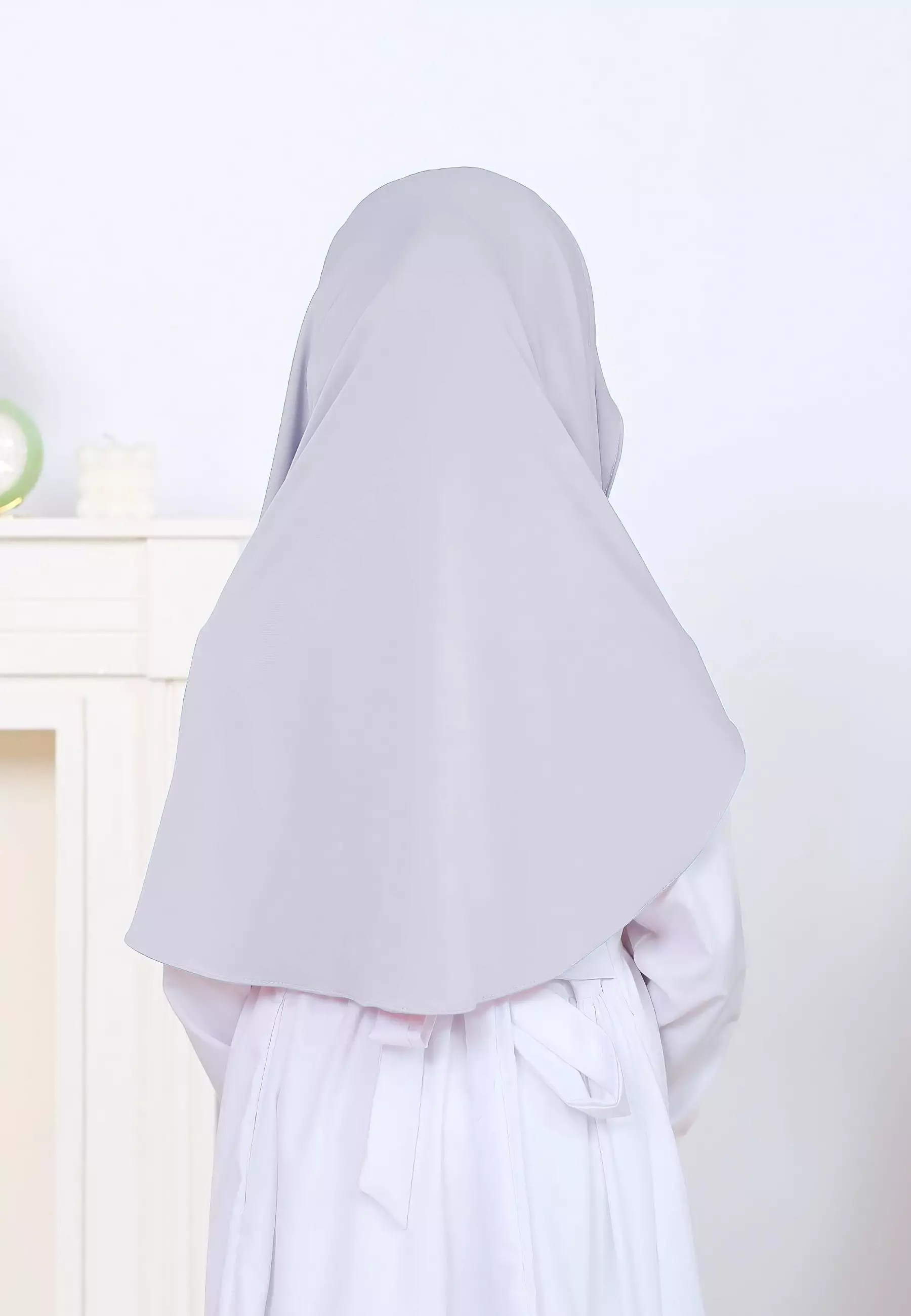 Hagia Curved Pashmina | Hijab Instan Anak | Kerudung Pashmina Inner Oval Anak - Chrome Grey