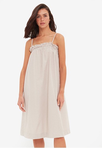 Jual Trendyol Strappy Dress Original 2022 | ZALORA Indonesia ®