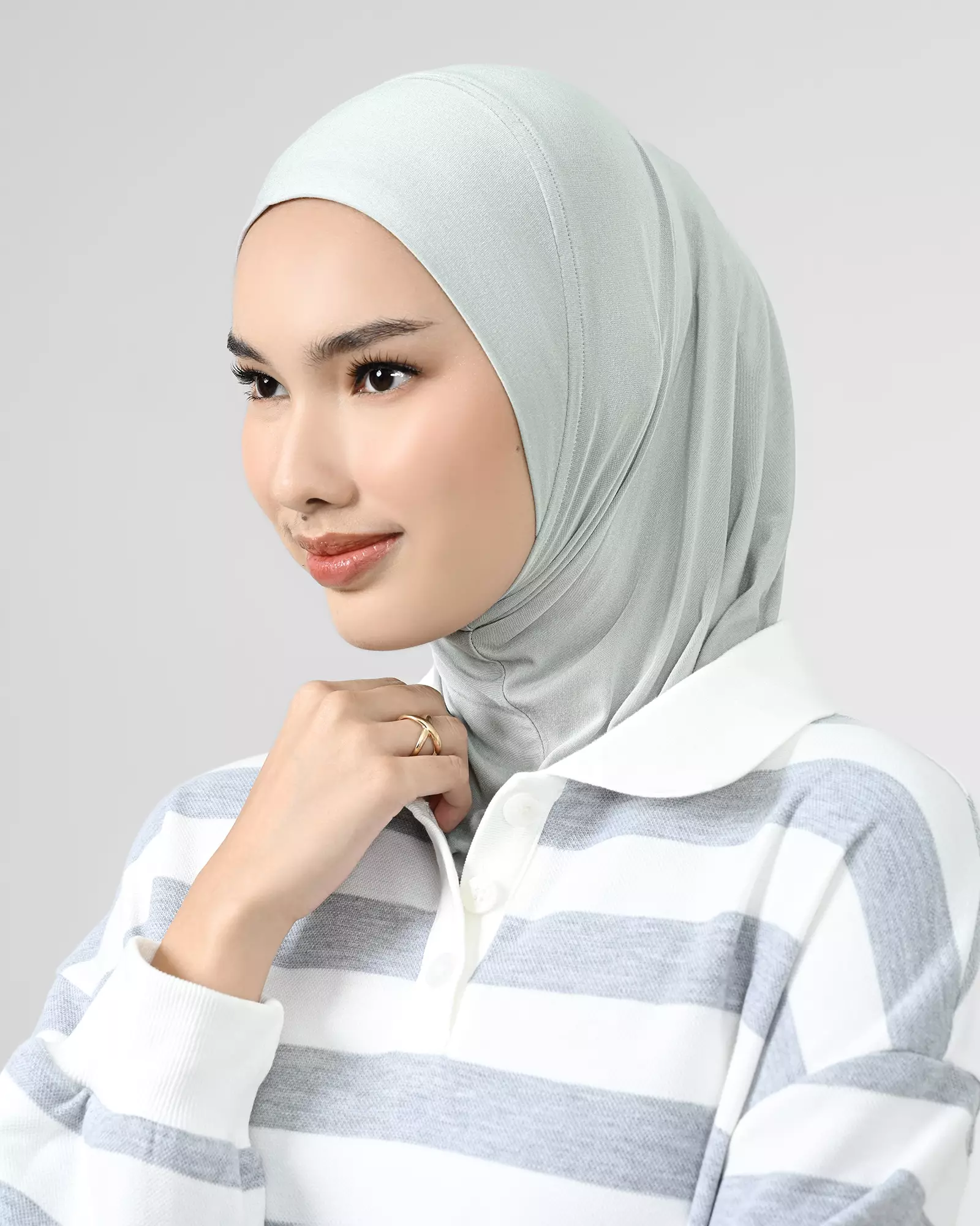 Geulis.id FAYRA BERGO SPORT - SILVER