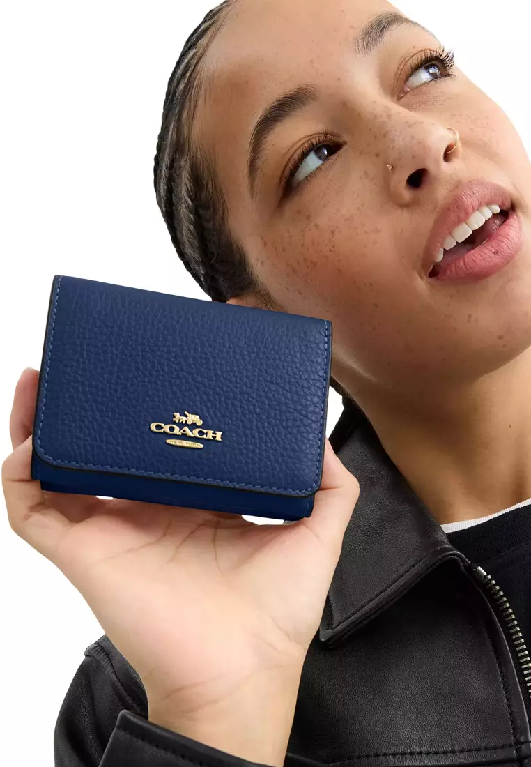 Buy Coach Card Holder Wallet In Signature Canvas in Tan/ Deep Blue