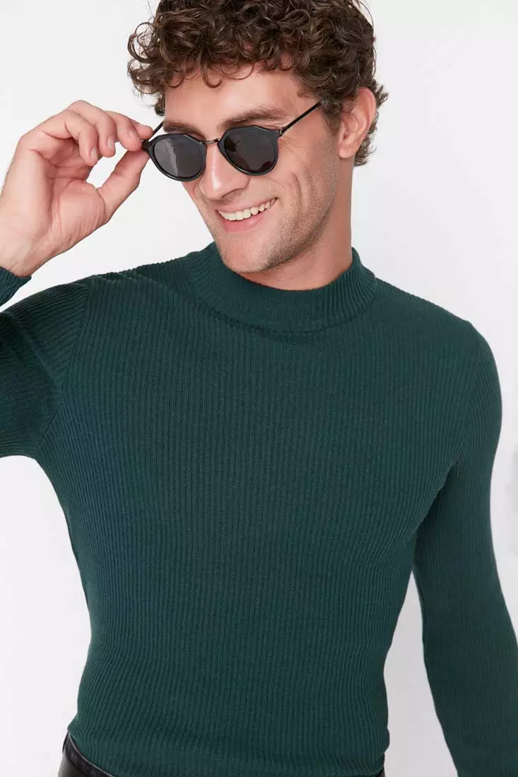 Slim Fit Buttoned Polo Neck Corduroy Knitted Sweater