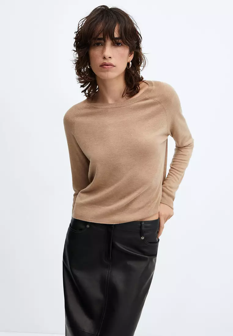 Medium size store sweater