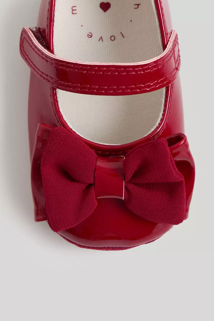 Mothercare Red Bow Pram Shoes - Sepatu Bayi Bayi Perempuan (Merah)