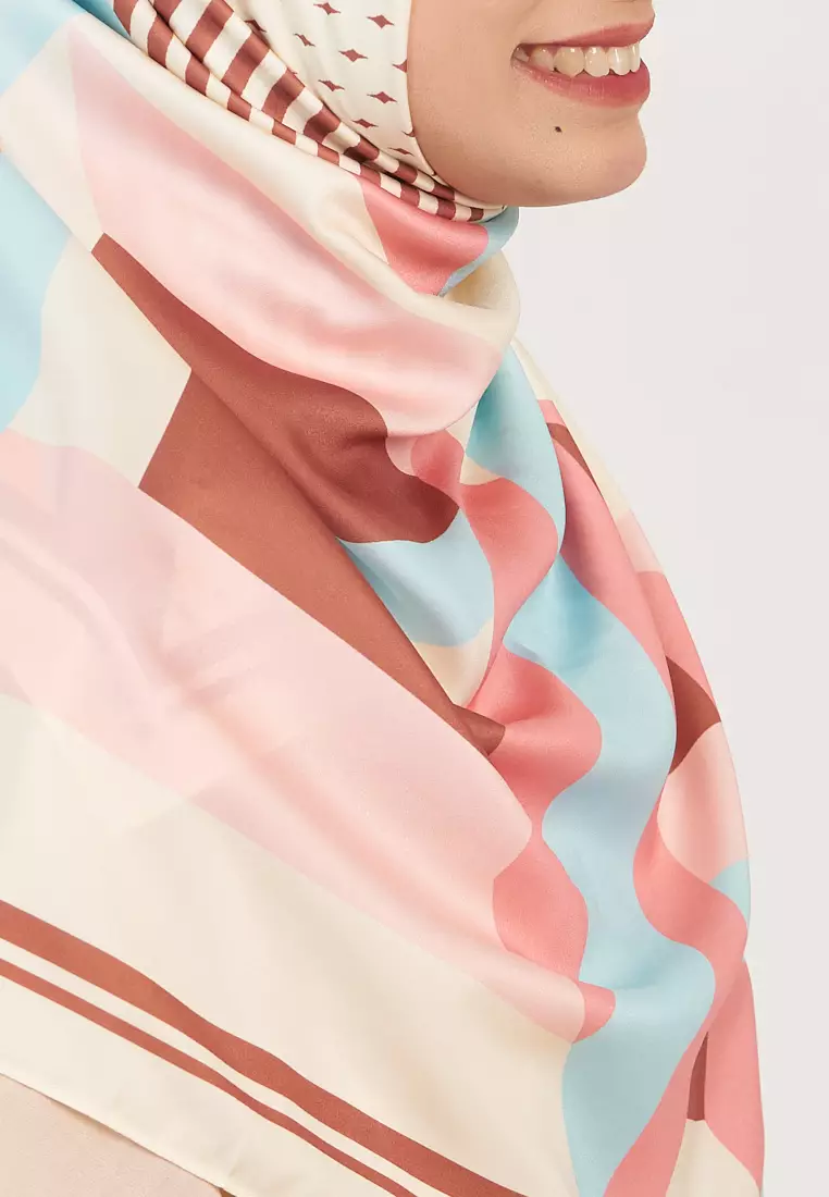 Rigeo Square Hijab 028