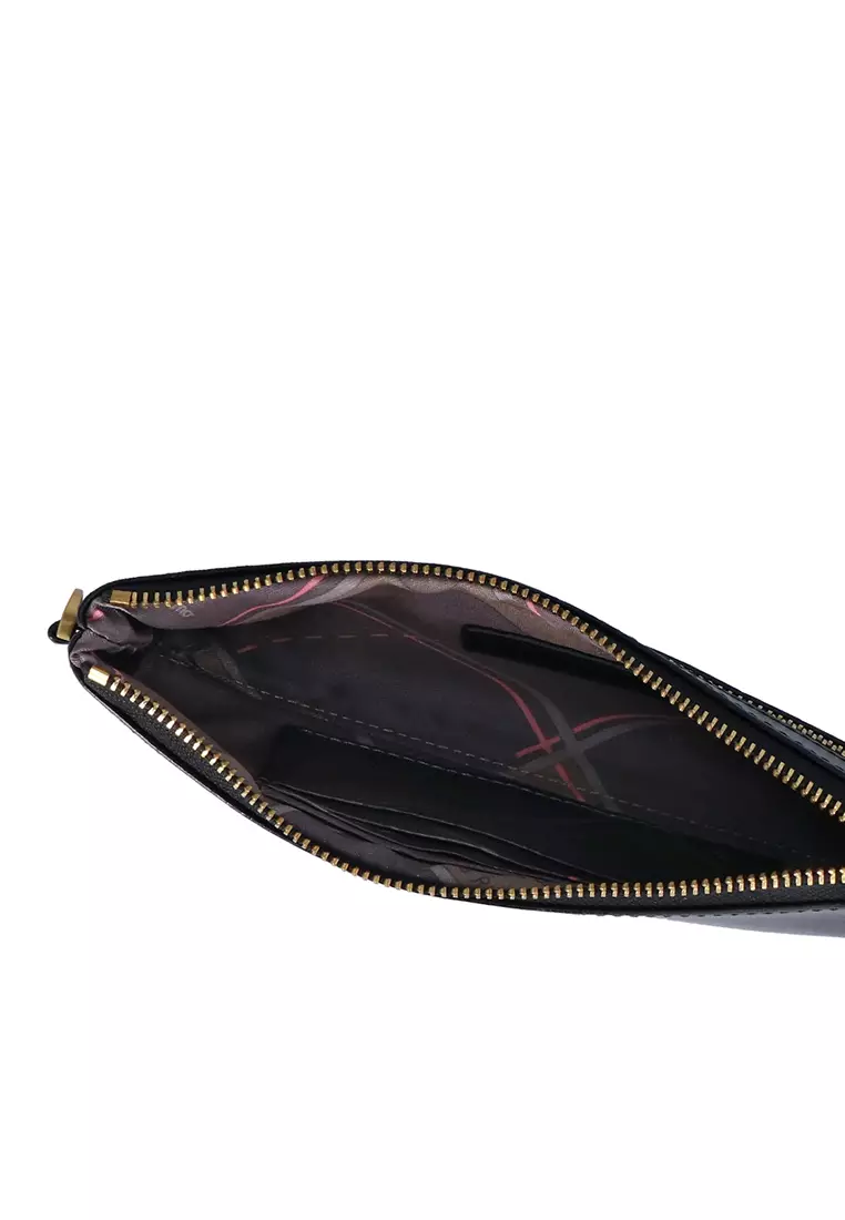 The Classic Wristlet - Black