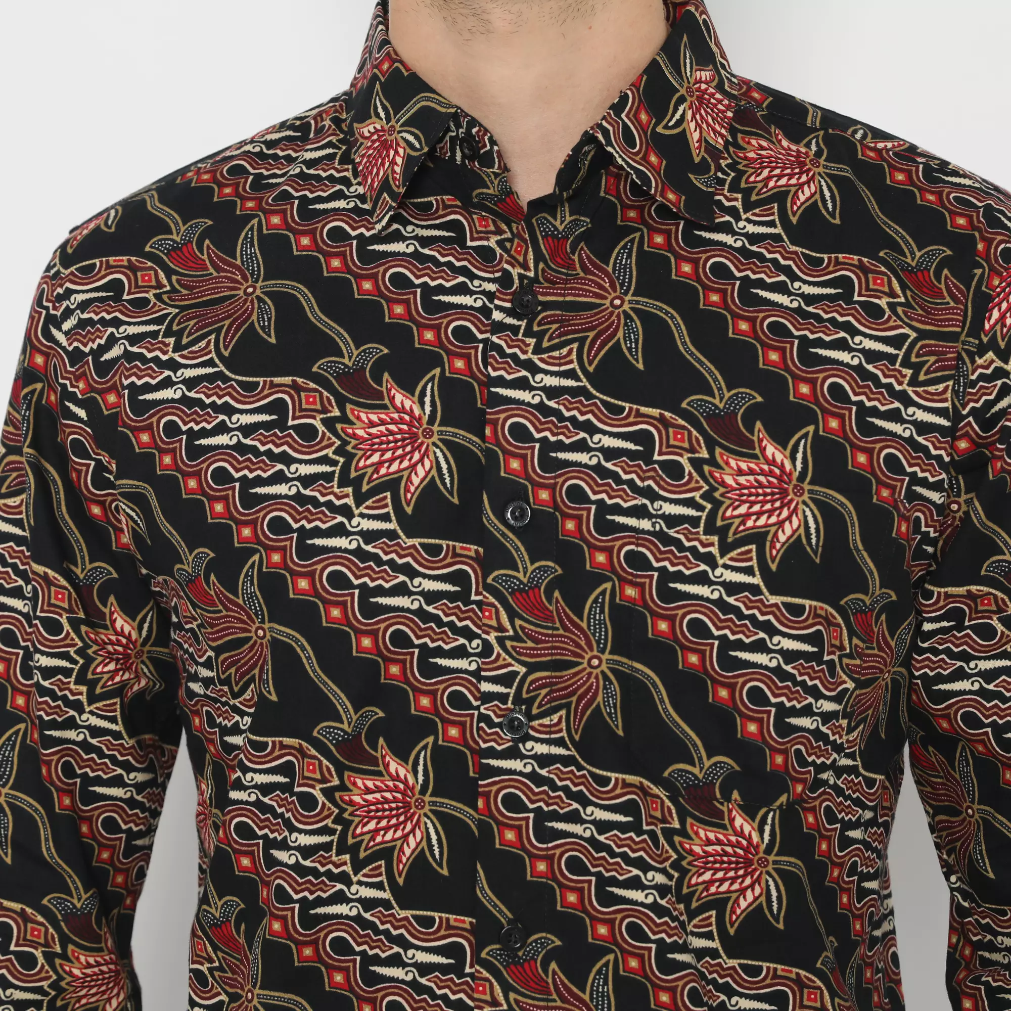 Platini Kemeja Batik Pria Lengan Panjang Katun Merah 460524