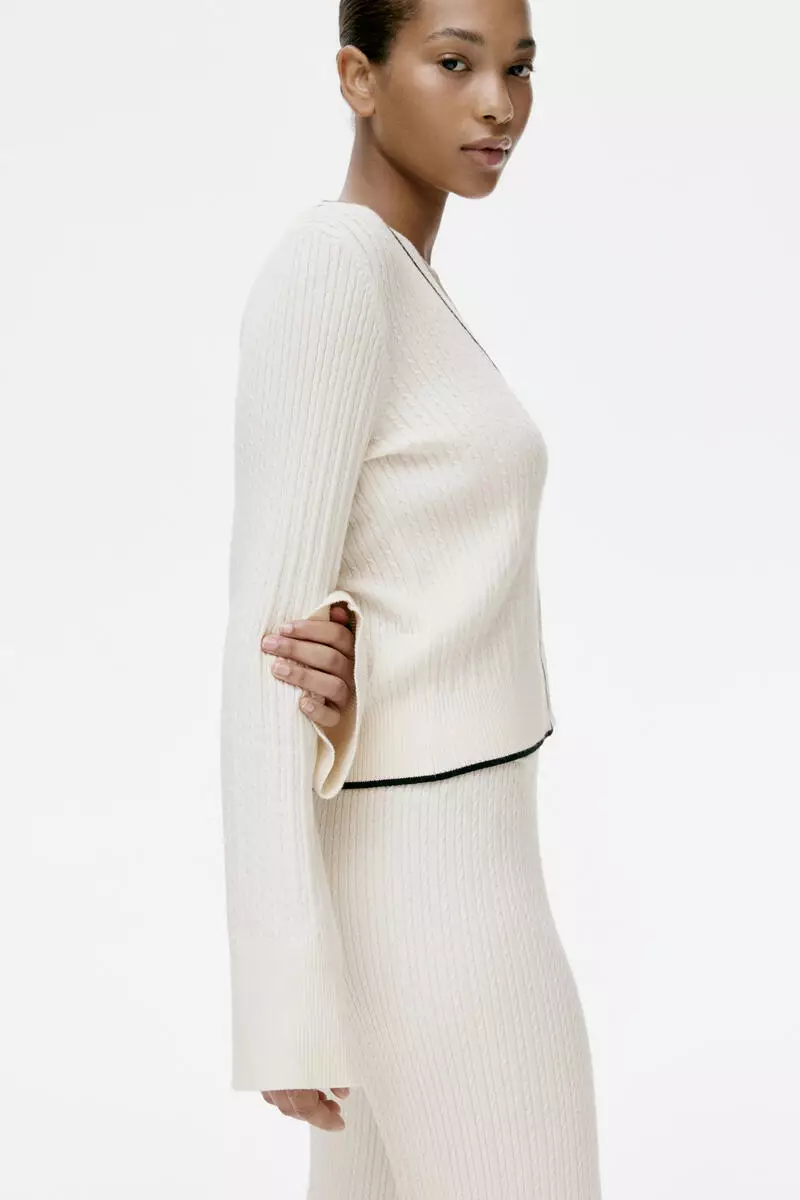 Cable-knit cardigan