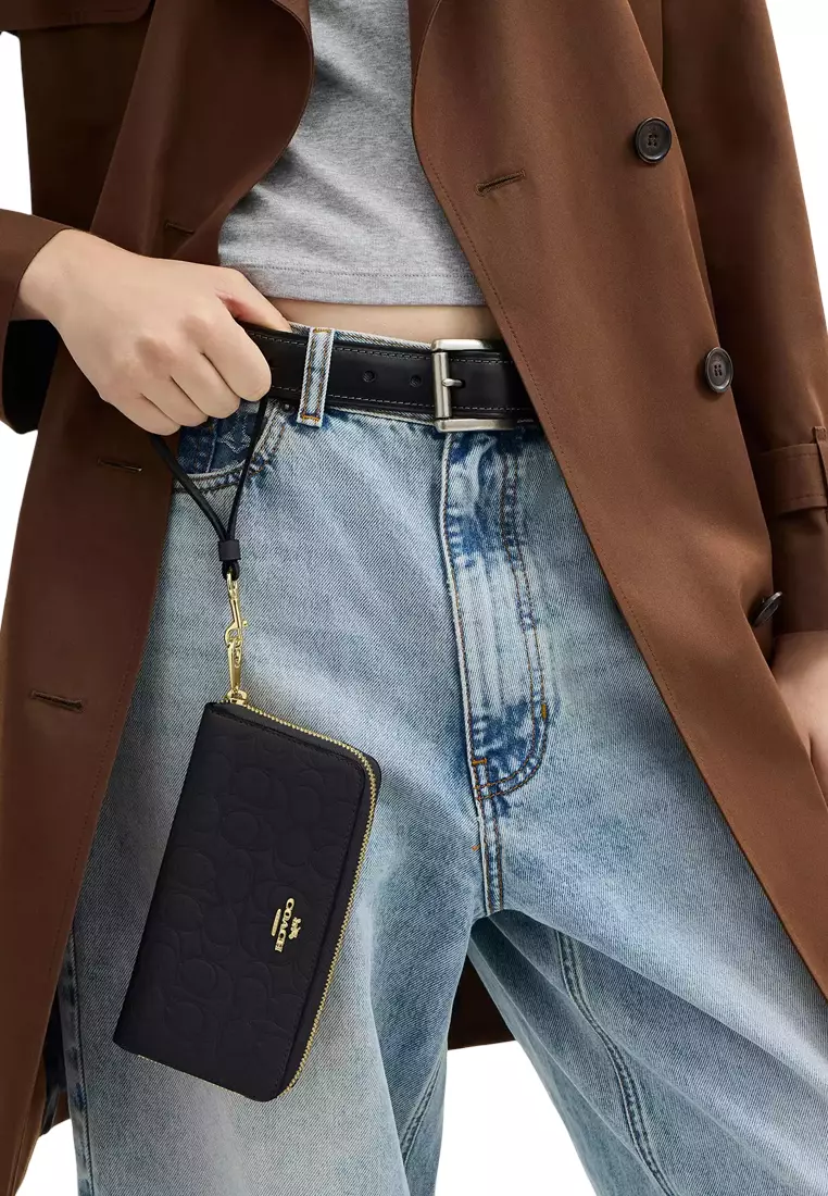 Long Zip Around Wallet In Signature Leather - Black CCL35