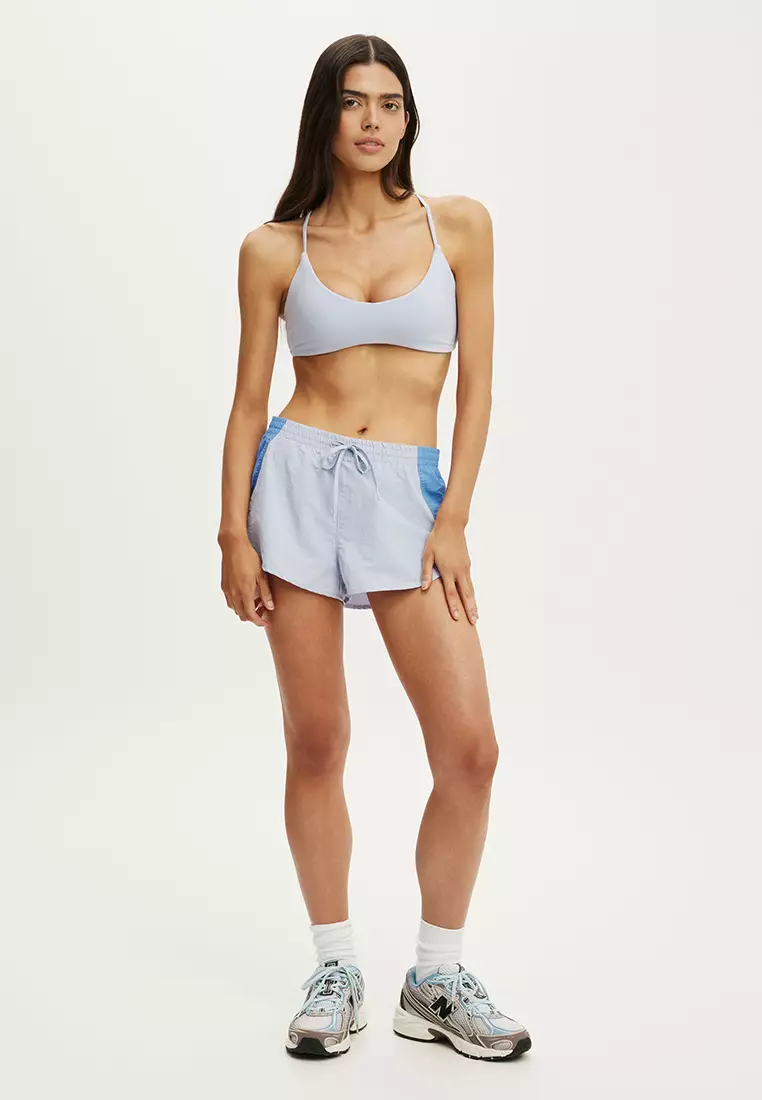 超柔軟大圓領V形短款運動內衣