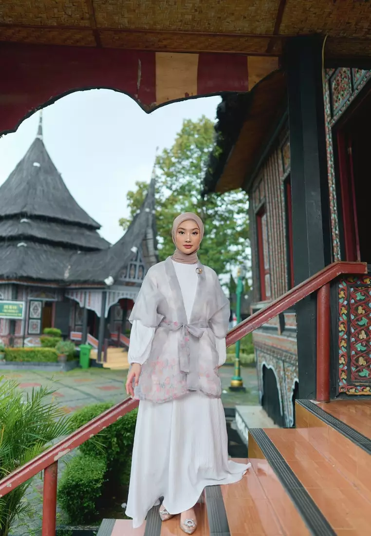 ZM Zaskia Mecca - Mola Outer - Alkisah - Edisi Malin Kundang