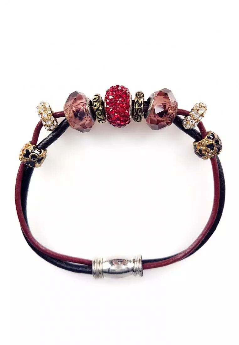 Red bracelet clearance charm