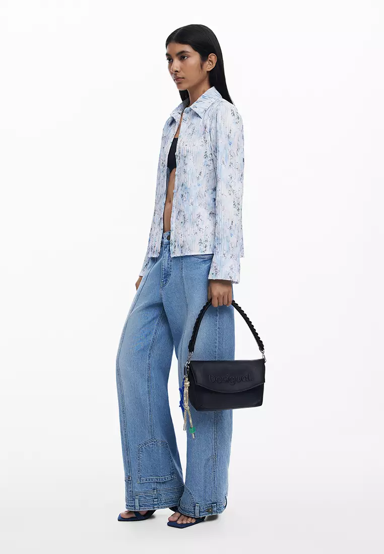 Medium 3D logo flap bag