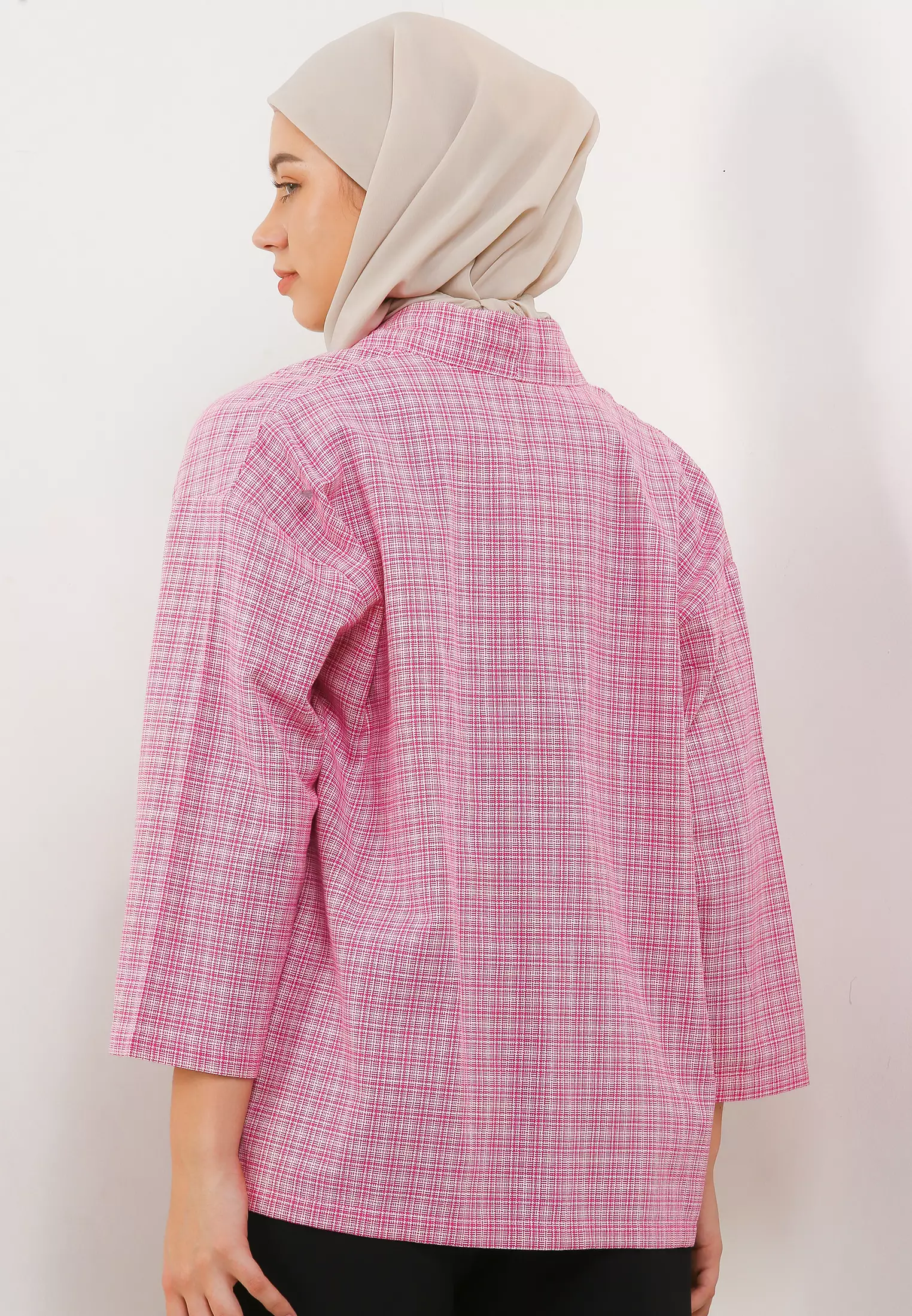 MFMW Ratatouille Outer Cardigan Fushia Motif Kotak