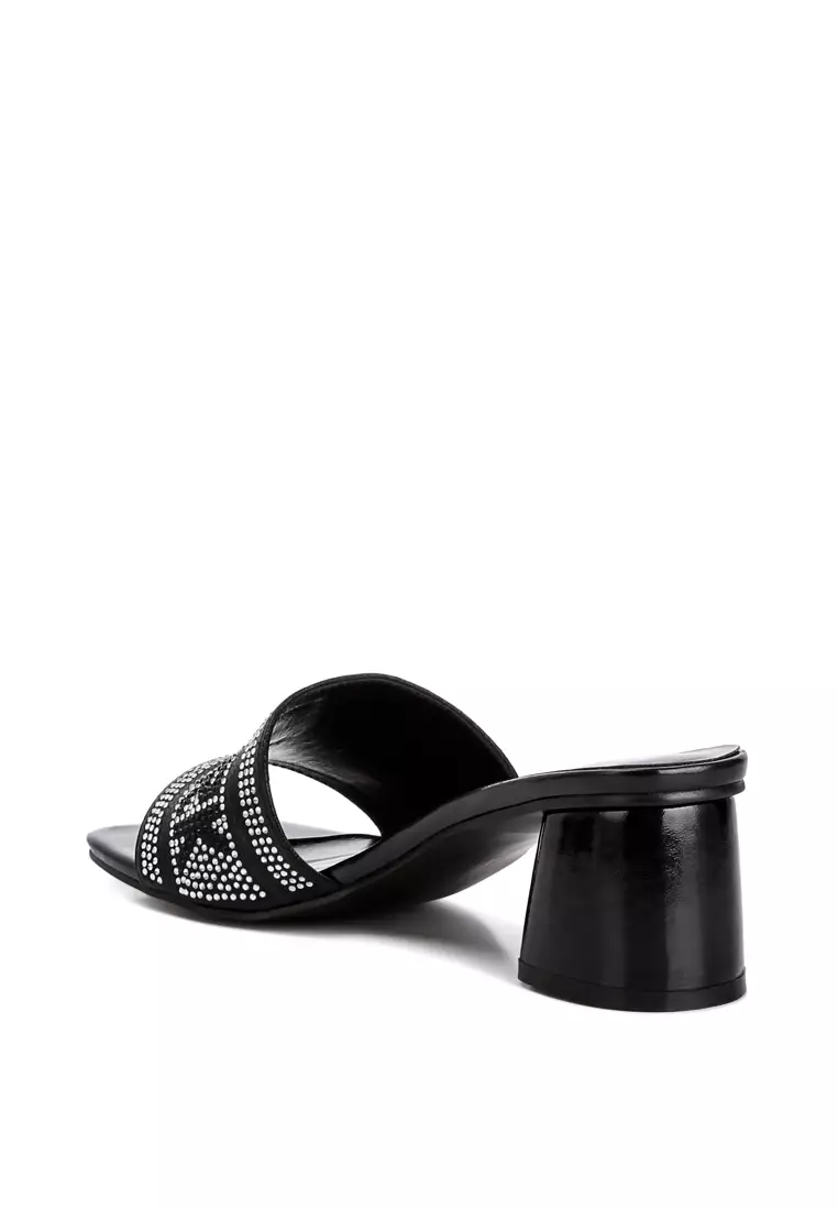 Sandal New York Berhias Berlian Imitasi Hitam