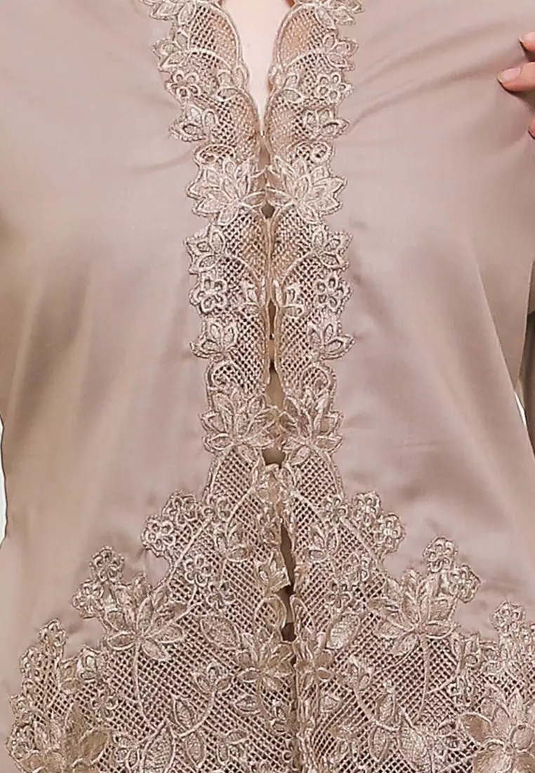 Kebaya Classic Kupnat CH38 Embroidery