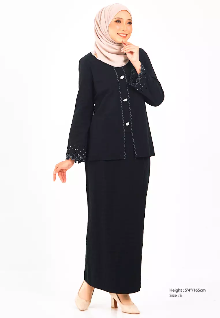 Gene Martino - Dea Kirana Kebaya 7068