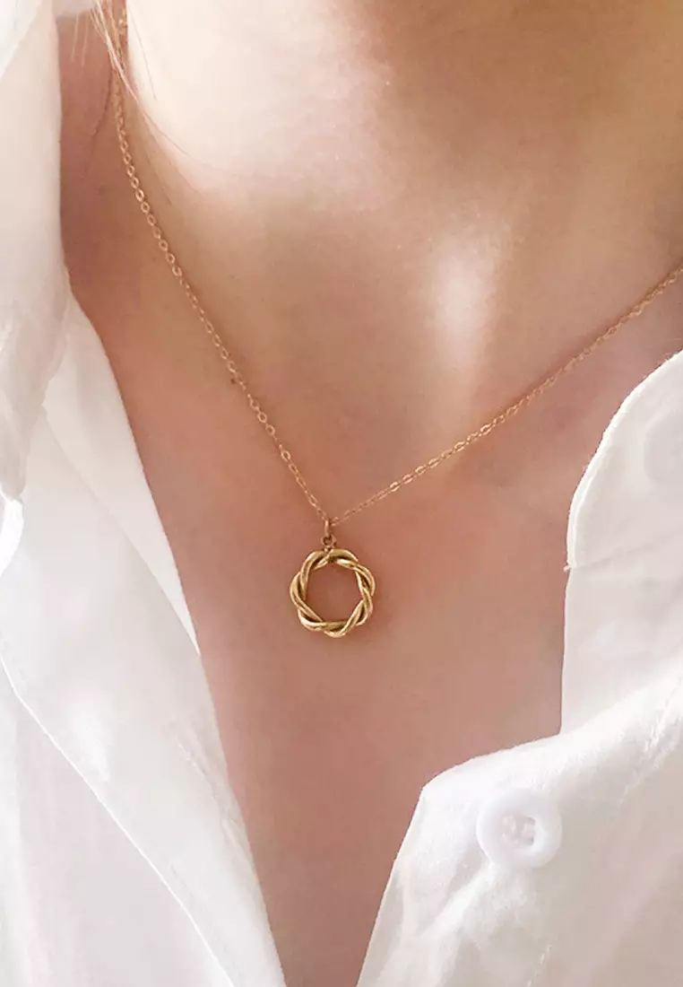 Gold ring pendant outlet