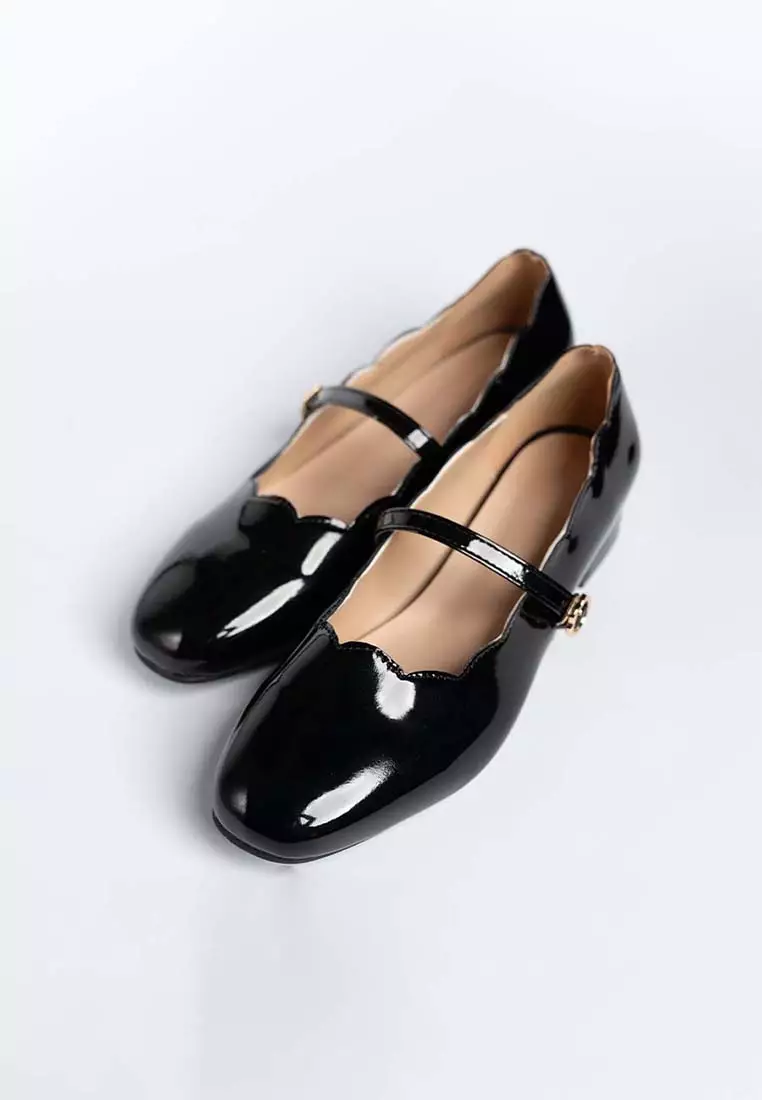 Scallop Glossy Mary Jane