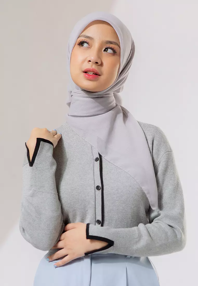 Nashwa Paris Eyelash in Light Grey (Lozy x Nashwa)