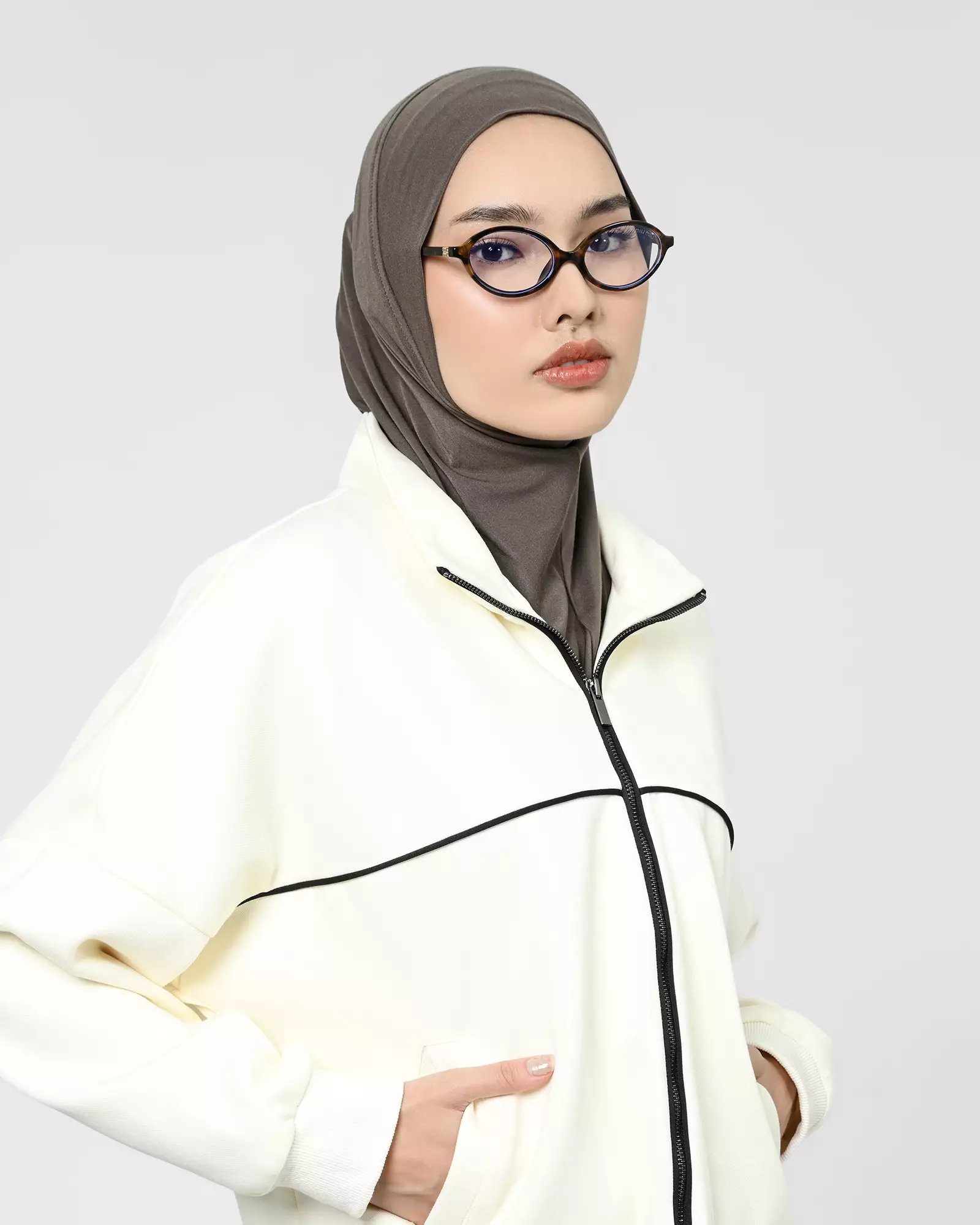 Geulis.id FAYRA BERGO SPORT - MOCCA