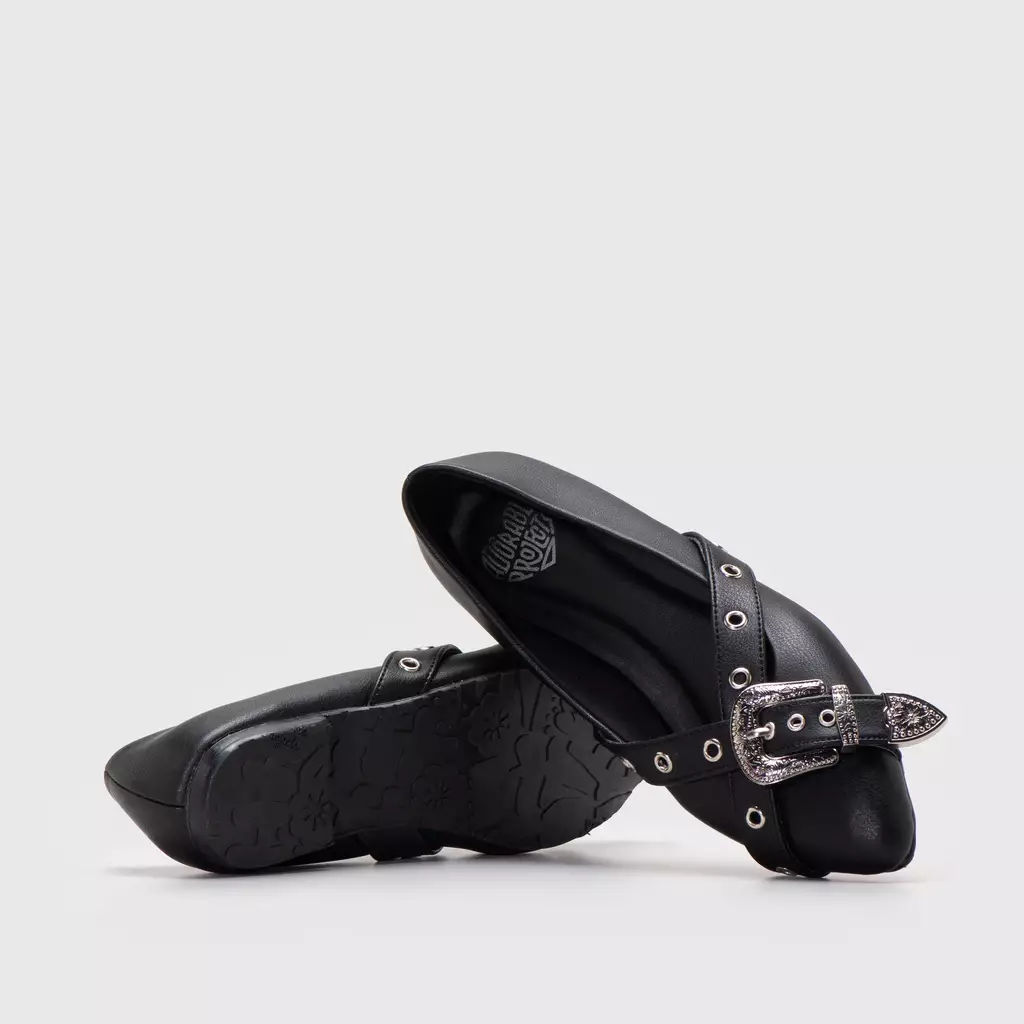 Mufla Flat Shoes Black