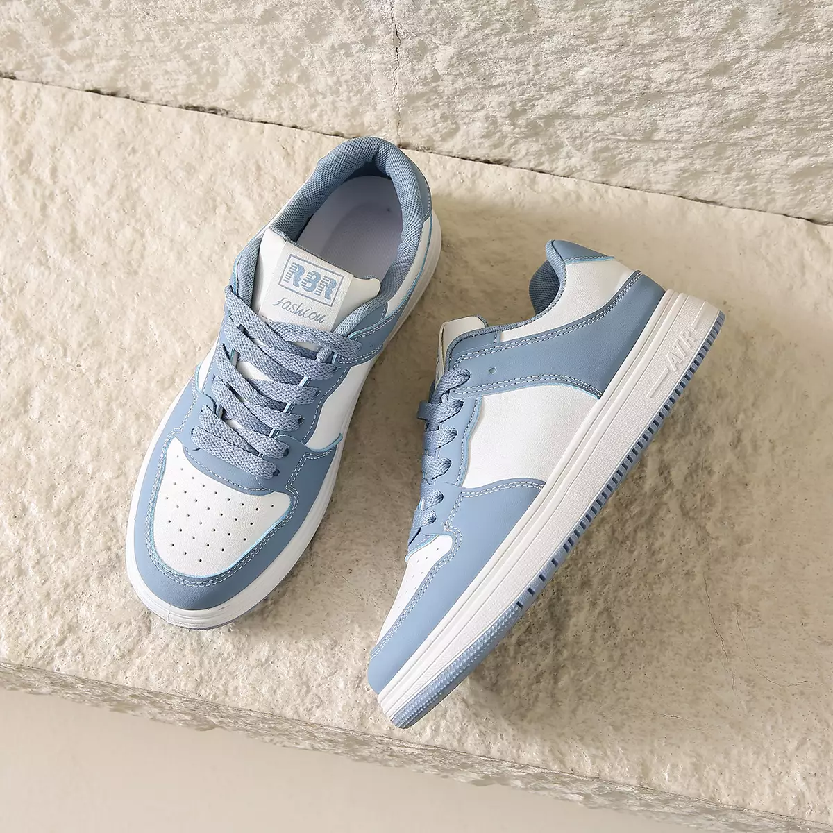 Sepatu Sneakers Wanita Kasual Motif Simpel Sepatu Cewek SS101