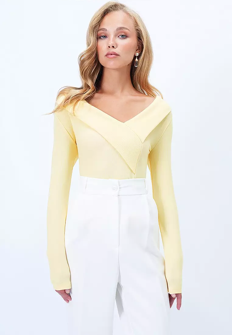 Wide Collar Blouse