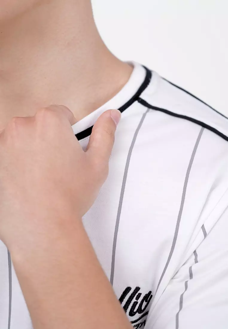 Ryusei Kaos Pria Idyllic White