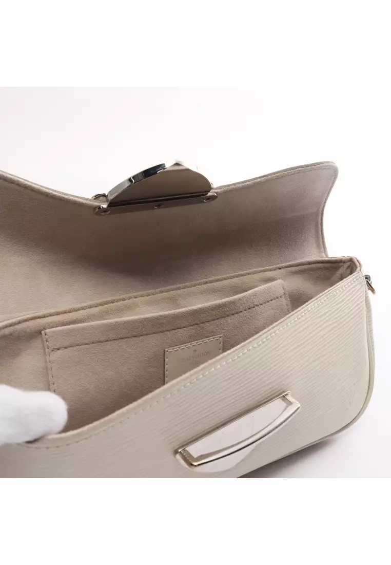 Buy Louis Vuitton Pre-loved LOUIS VUITTON pochette Montaigne Epi Yvoire  Shoulder bag leather white 2023 Online
