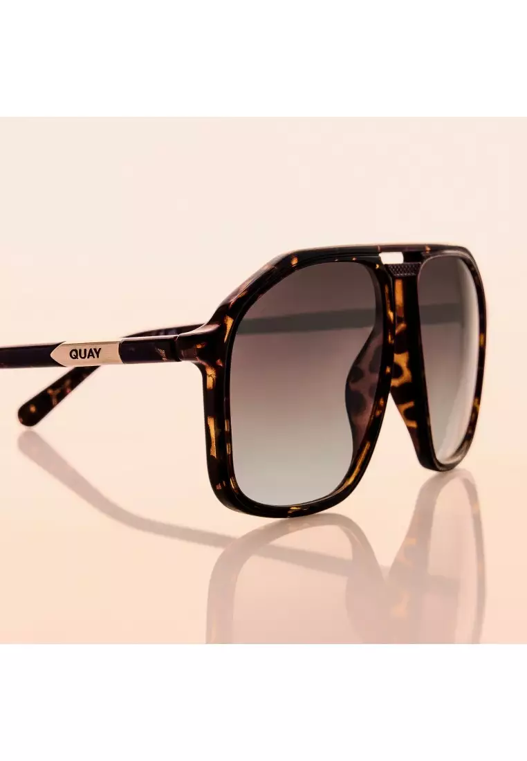 QUAY Studio Sesh Sunglasses - Dark Tort/Brown