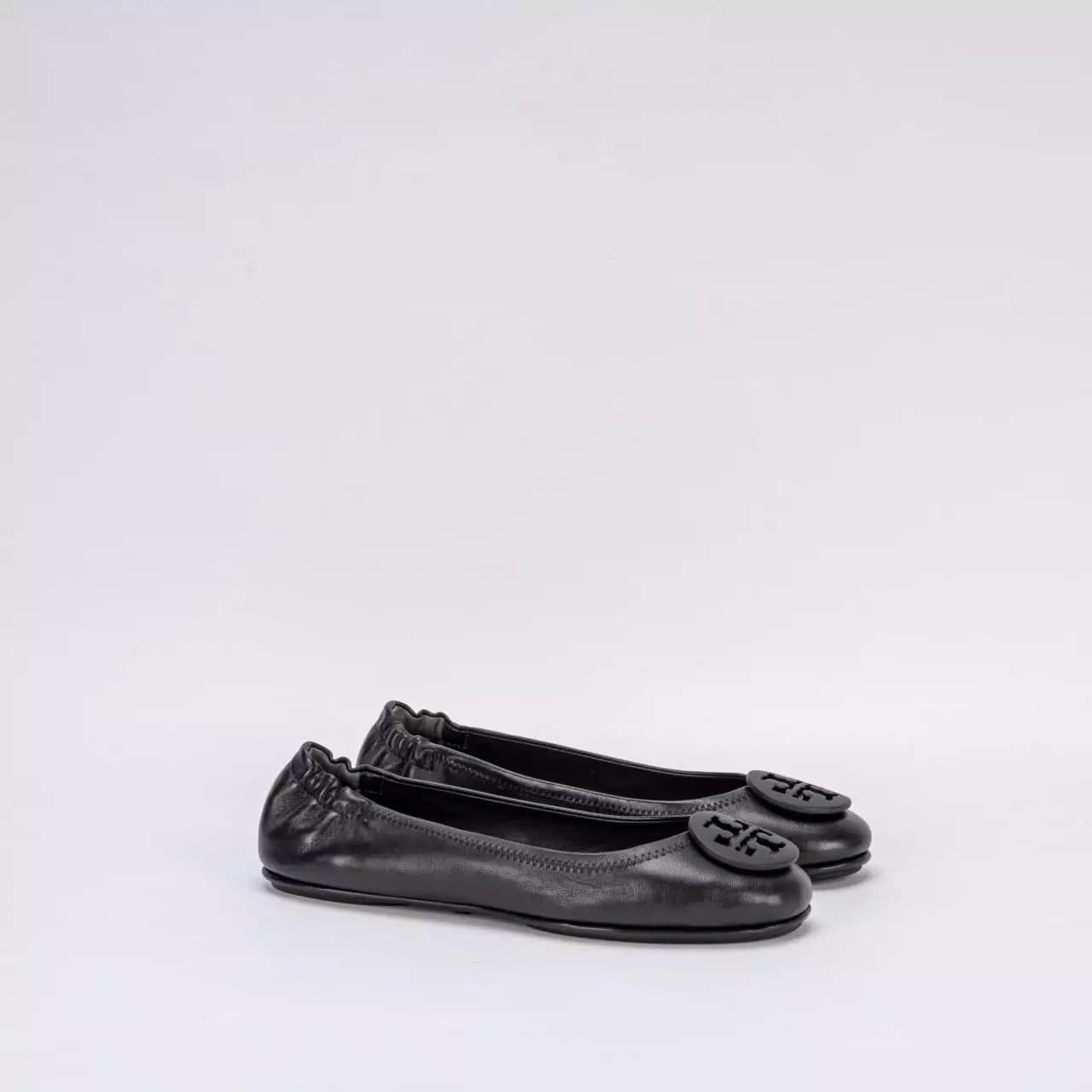 Tory burch hotsell minnie flats black