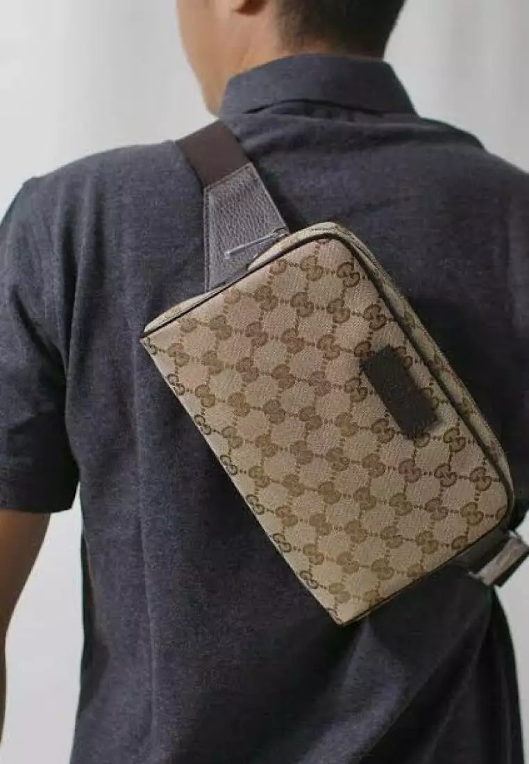 Gucci GG Belt Bag Supreme Brown