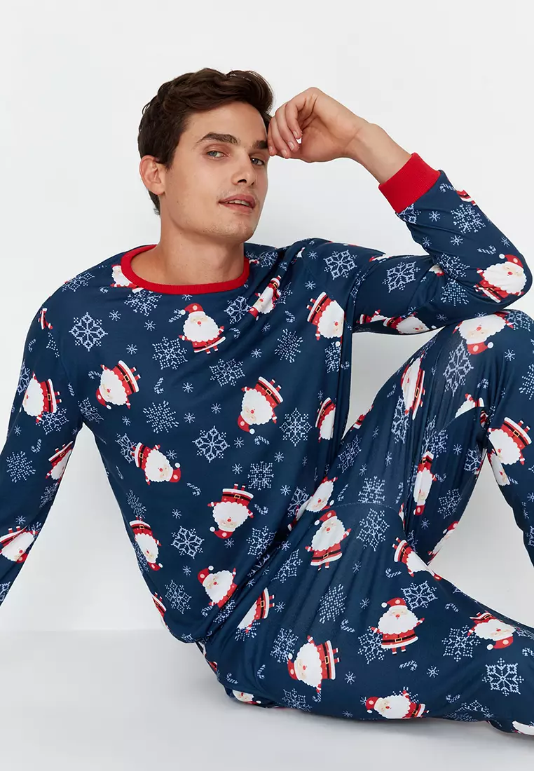 Christmas Themed Pajamas Set