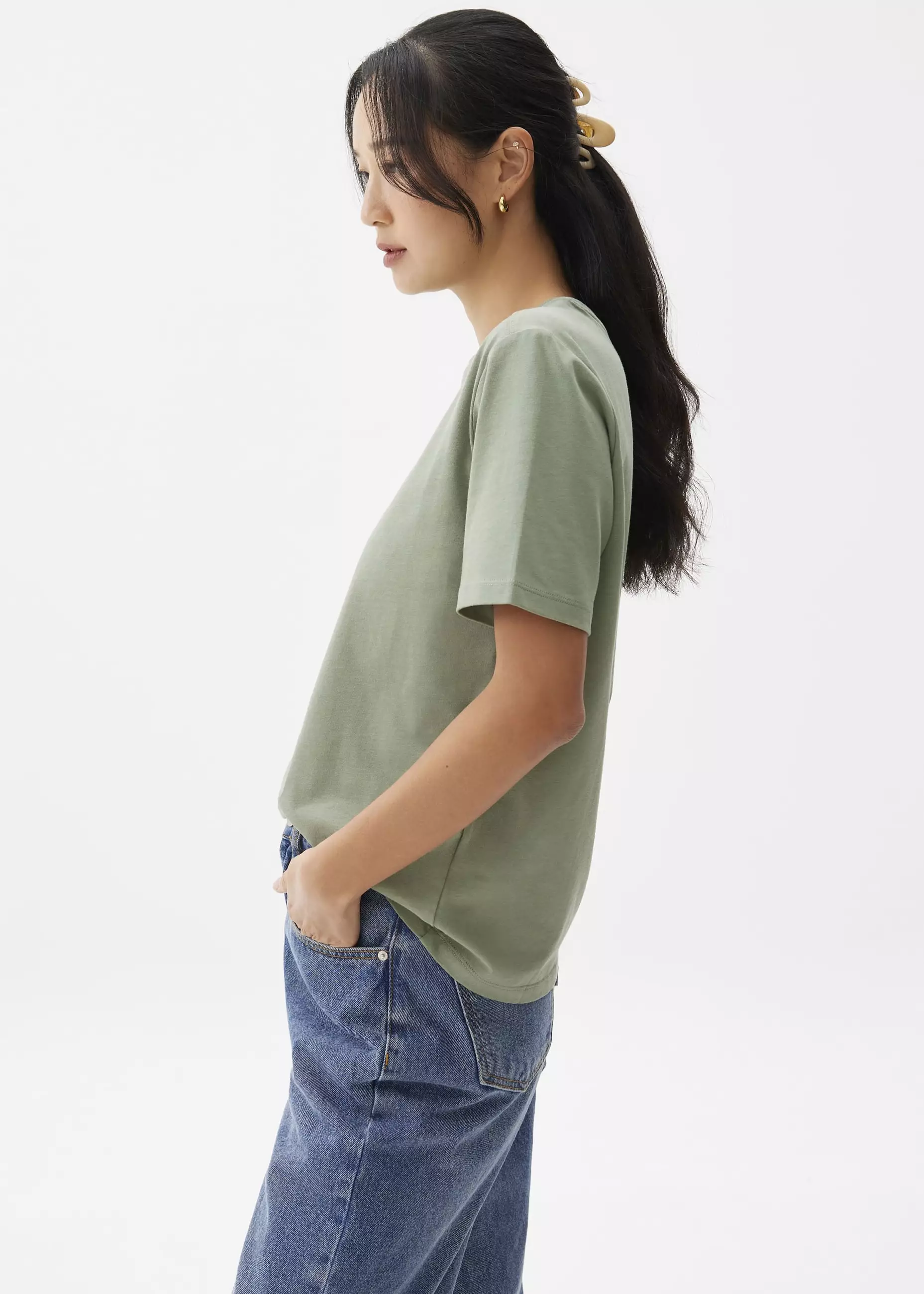 Atasan Wanita - Avery Round Neck Tee