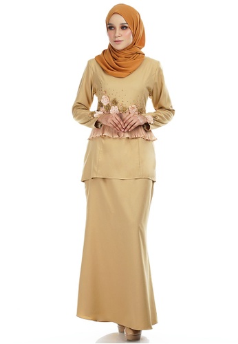 Cala Kurung with Layered Pleated from Ashura in Gold and Brown