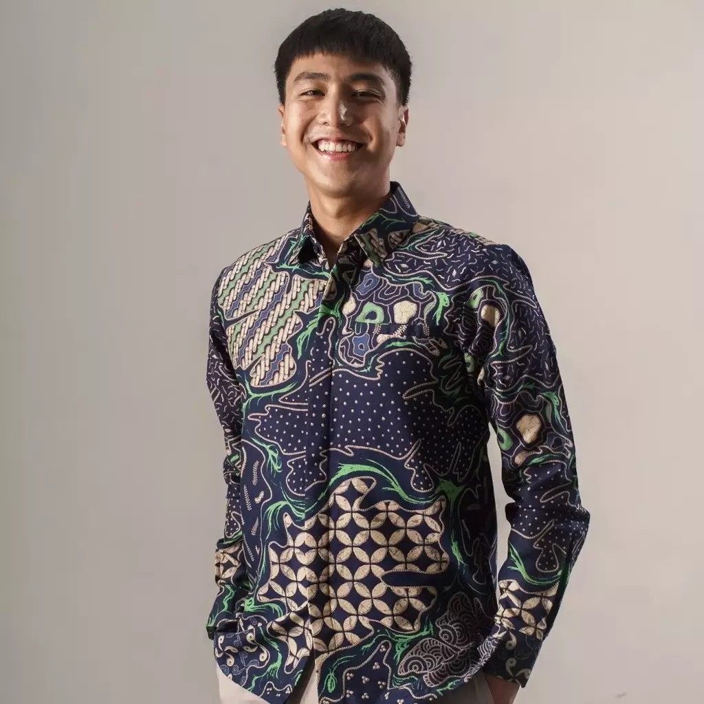 Pakusadewa - Kemeja Batik Pria Lengan Panjang