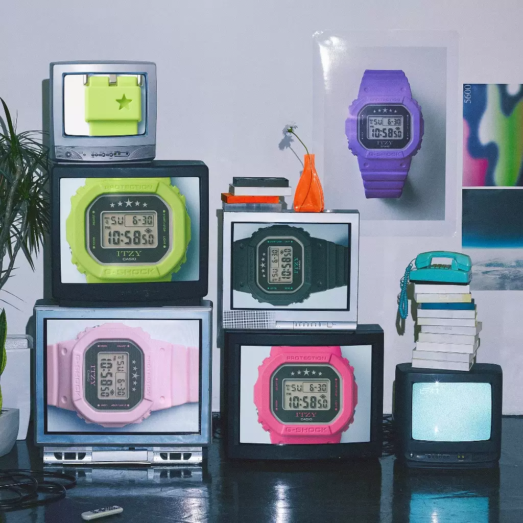 Casio G-Shock Jam Tangan Wanita dengan Format Digital GMD-S5610IT-4BDR