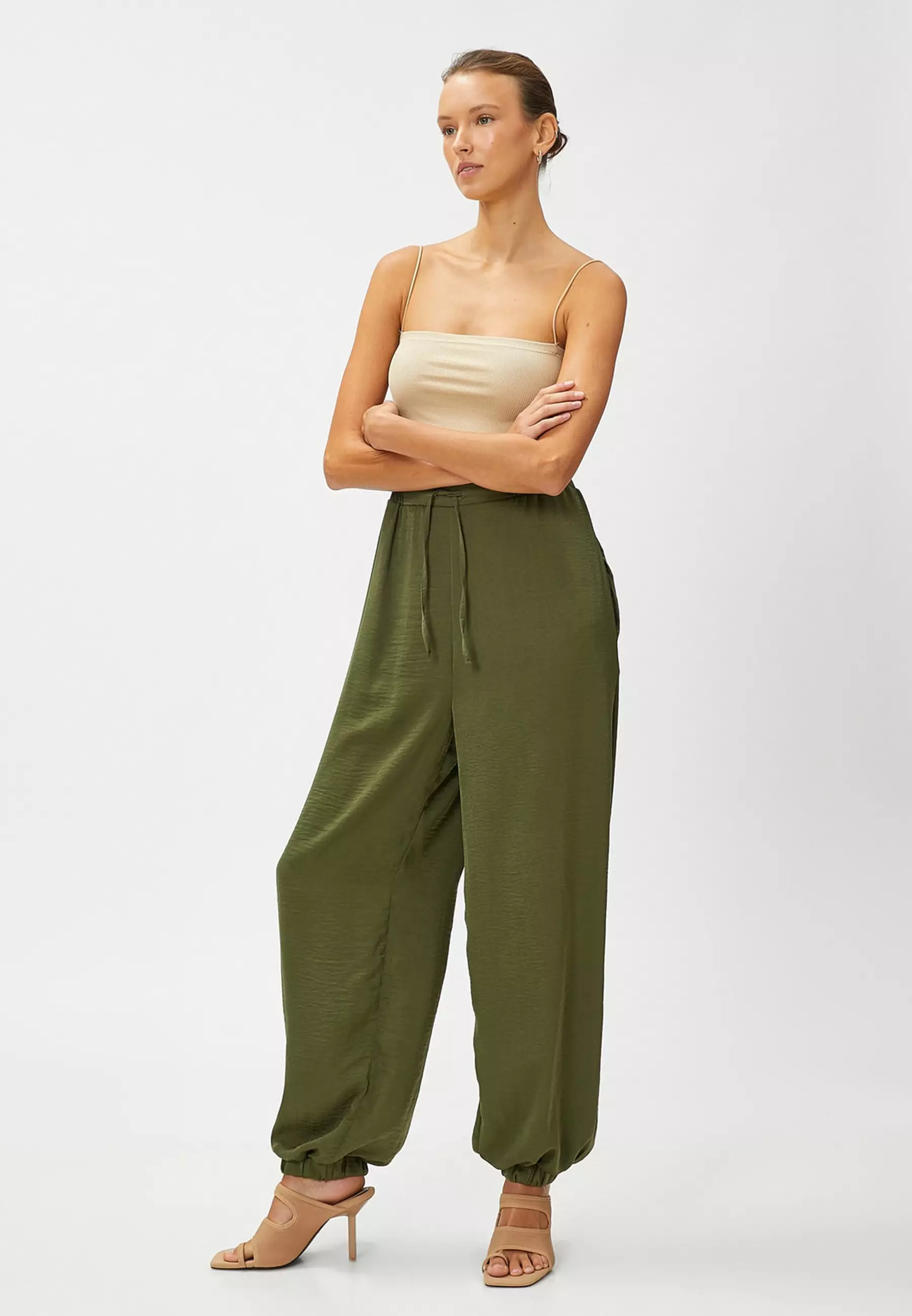 Comfortable Cut Drawstrings Pants