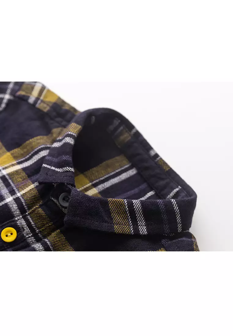 Long Sleeve Shirt With Graphic Printed Sleeve