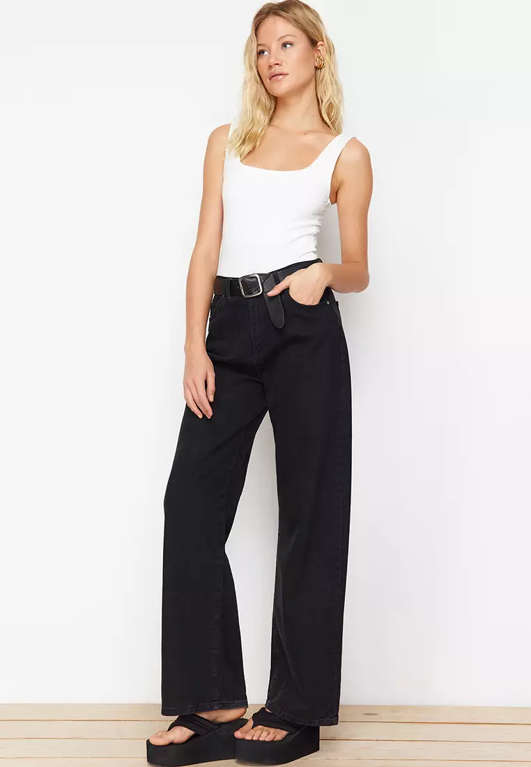 White Fitted Sticky Back Detail Square Neck Snaps Elastic Knitted Bodysuit