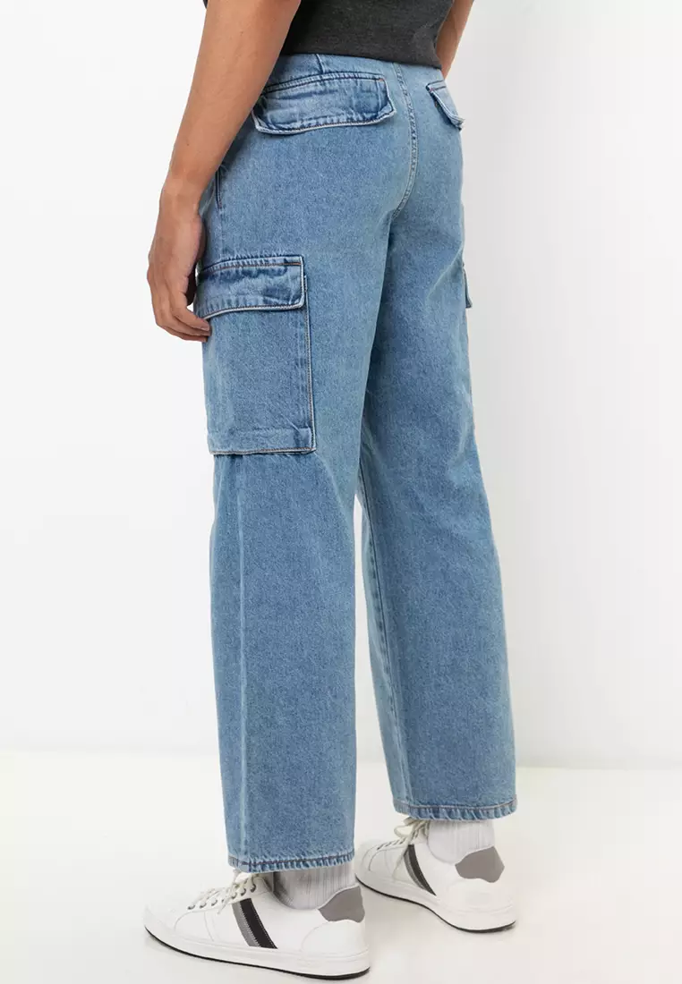 Wide Leg Cargo Jeans